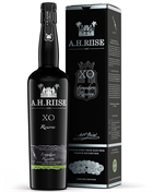 Svart rombutelj med grön detalj, A.H. Riise XO Founders Reserve No. 6