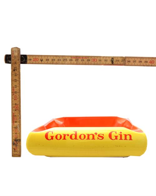 Askfat med Gordons whiskylogotyp 4