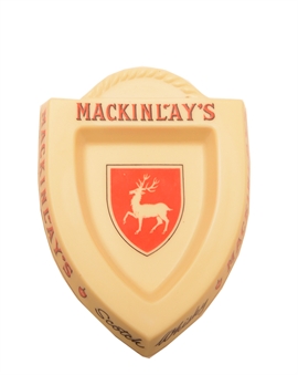 Askfat med Mackinlays whiskylogotyp 1