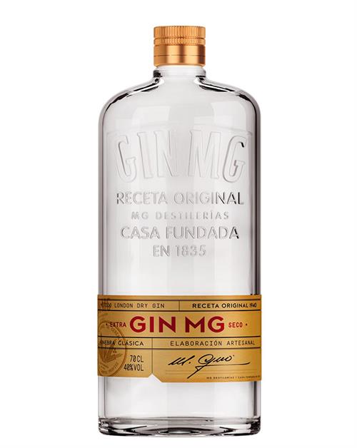 Gin MG London Dry Gin innehåller 70 centiliter med 40 procent alkohol