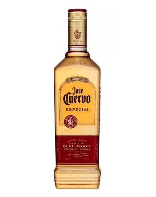 Jose Cuervo Especial Gold Tequila från Mexiko innehåller 70 centiliter med 38 procent alkohol