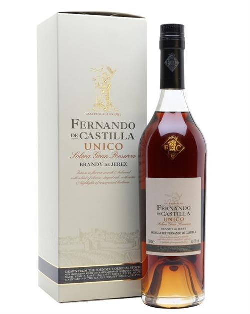 Rey Fernando Unico Solera Gran Reserva Brandy 7 innehåller 70 centiliter med 40 procent alkohol