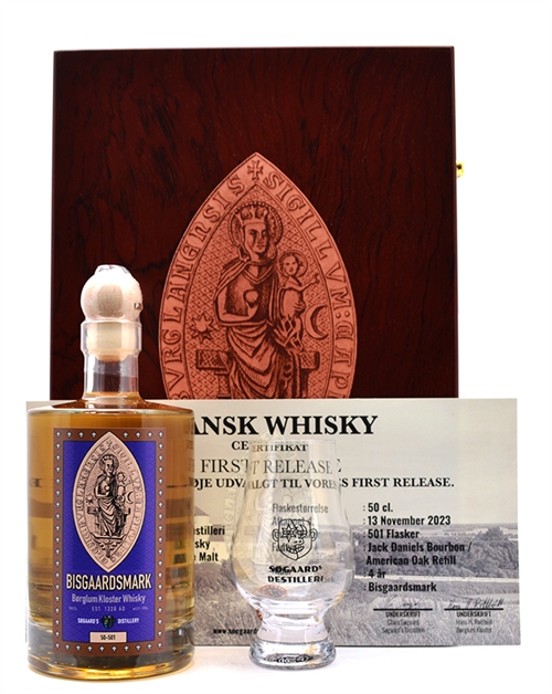 Søgaard Destilleri Gåvoset m. glas Bisgaardsmark Børglum Kloster Single Malt Danska Whisky 50 cl 46,1%