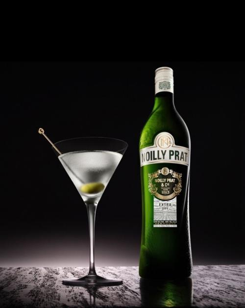 CLASSIC DRY MARTINI COCKTAIL OPSKRIFT